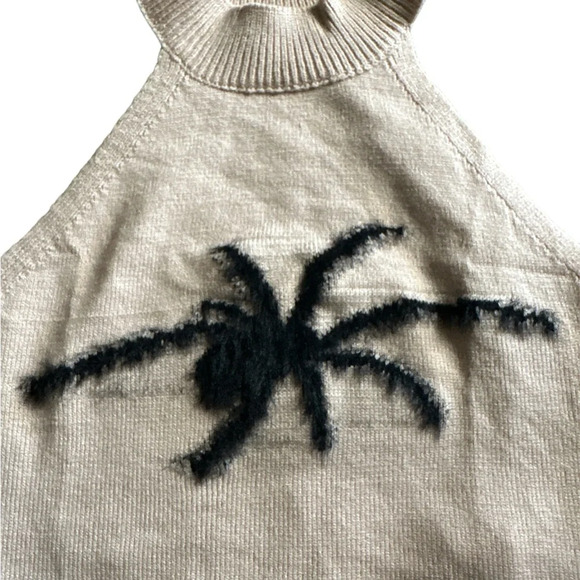 Halter Top With Fuzzy Spider Color Cream Size XS Top BNWOT - Picture 5 of 5